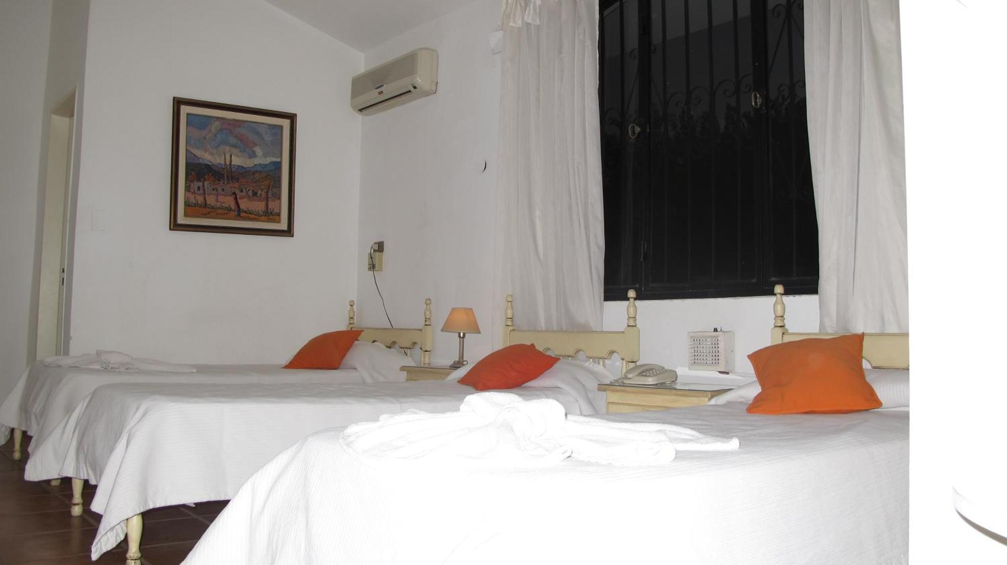 Portal De La Montana Otel Villa Carlos Paz Oda fotoğraf
